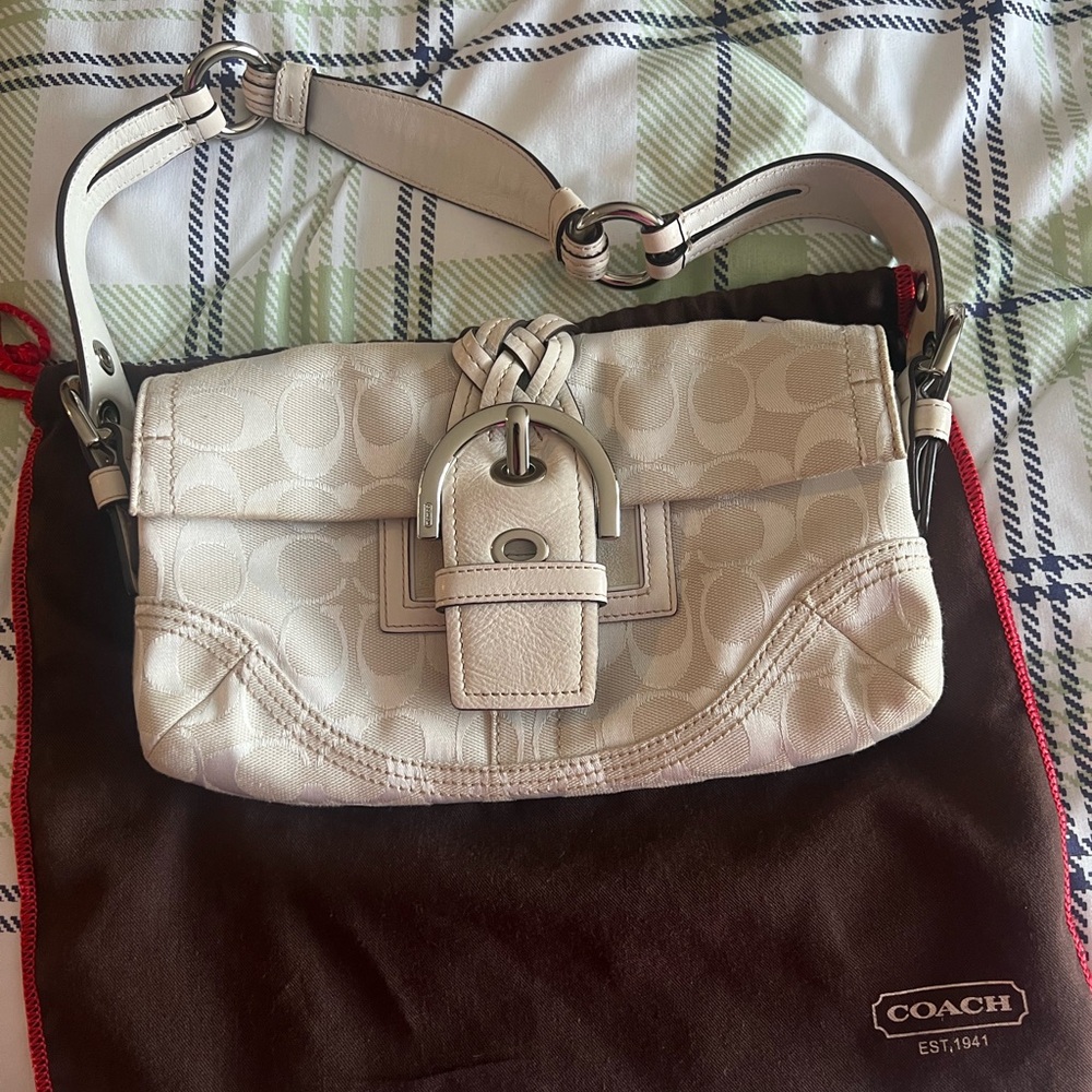 Coach Off-White Signature Shoulder Bag